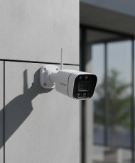 Cámara V5P en la pared